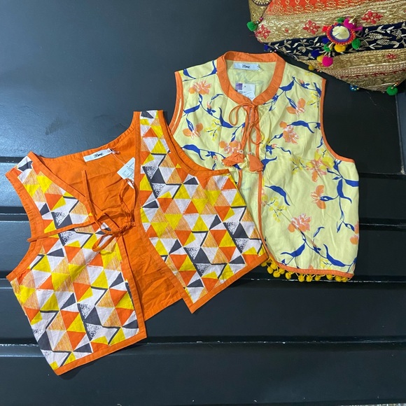 🛍️Combo of Short Coat. Size - M - Picture 2 of 7